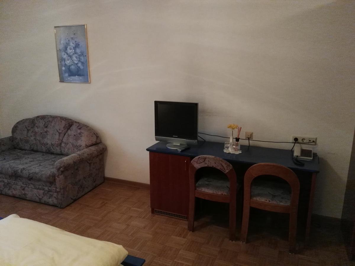 Hotel Seltenriegel Wies Bagian luar foto